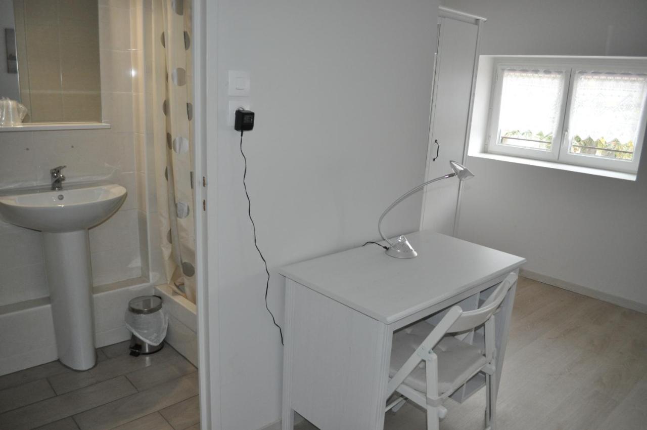 Domaine De La Barolliere Hotel Saint-Paul-en-Jarez ภายนอก รูปภาพ